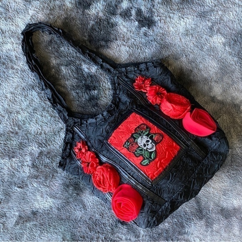 Buzzsaw Los Angeles Memento Mori Bag